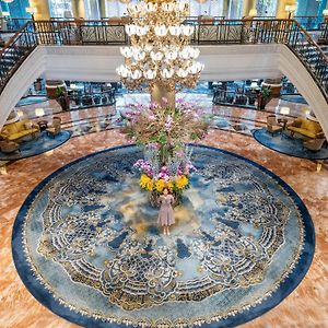 Makati Shangri-La, Manila